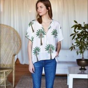 Light cotton top with palm tree print